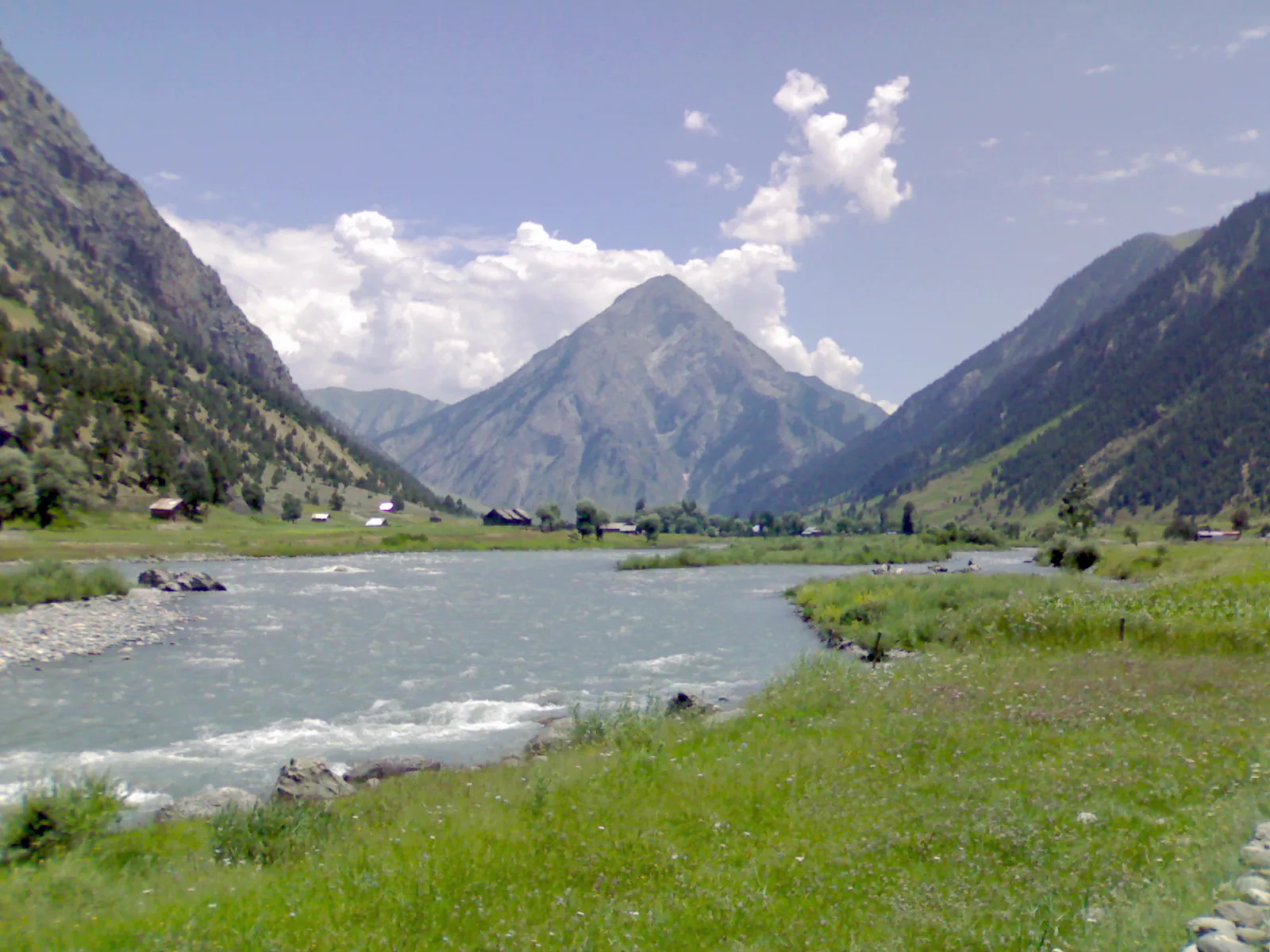 Pyramid peak of Habba Khatoon rising over Gurez Valley — offbeat Kashmir tour